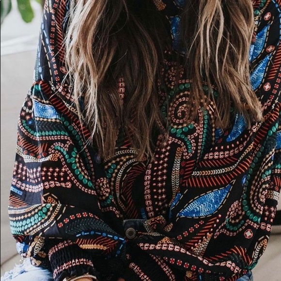 Flows Blouse, perfect for a night out - Picture 2 of 2